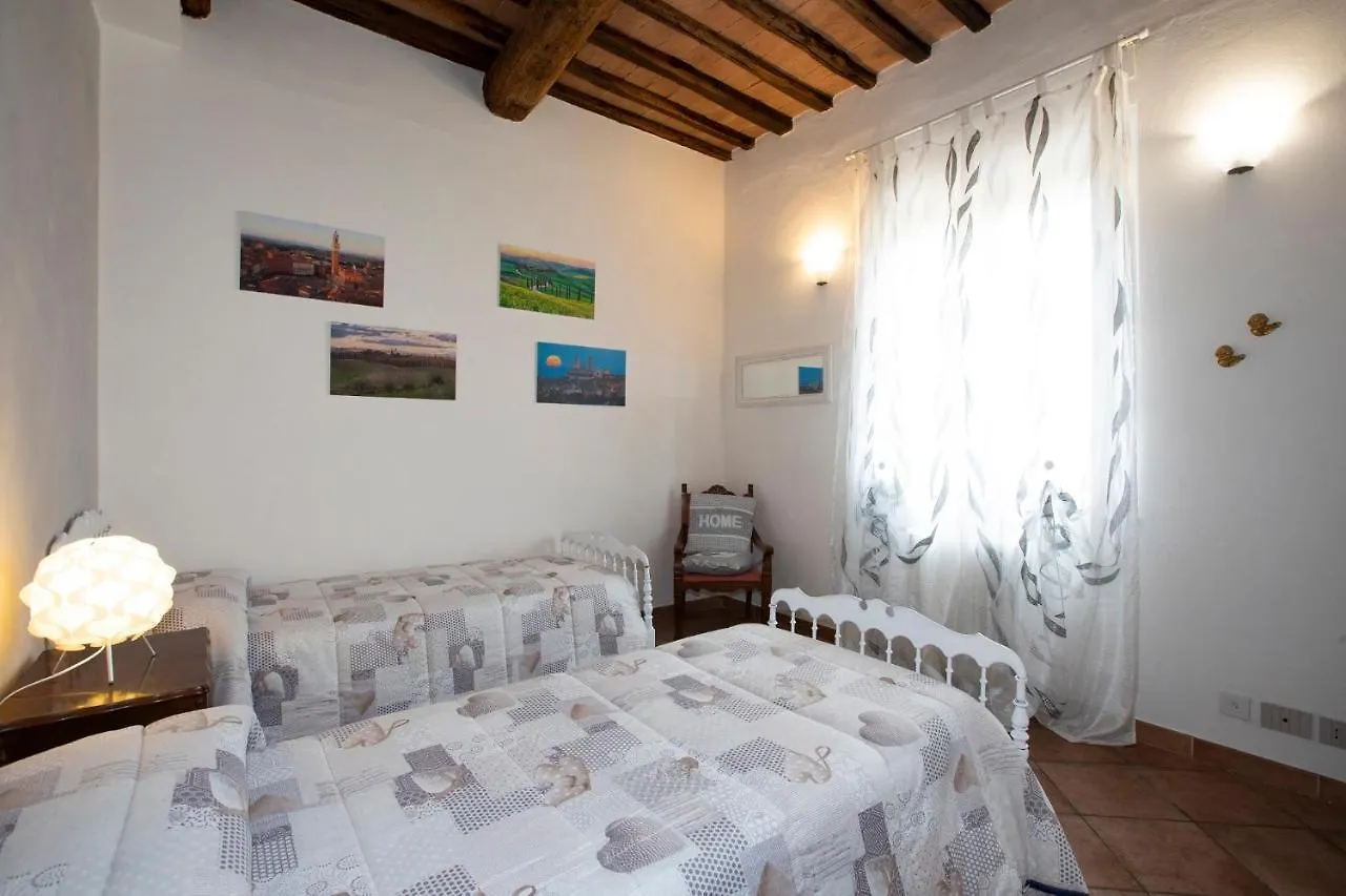 Casa Siena Vallepiatta 아파트